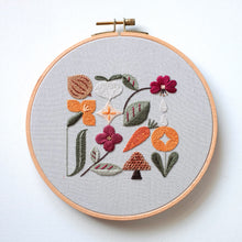 Load image into Gallery viewer, Spring Veggies Garden - PDF Pattern