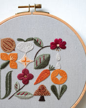 Load image into Gallery viewer, Spring Veggies Garden - PDF Pattern