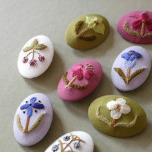 Load image into Gallery viewer, Wildflower Garden (Full Design + Brooch Version) - PDF Pattern