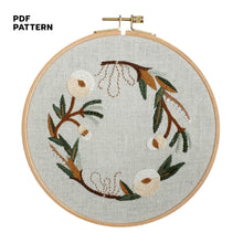 Load image into Gallery viewer, Classic Wreath - PDF Pattern