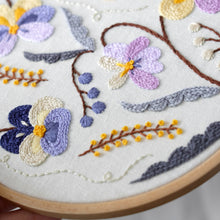 Load image into Gallery viewer, Pansy Garden - PDF Pattern