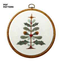 Load image into Gallery viewer, Wooly Xmas Tree - PDF Pattern