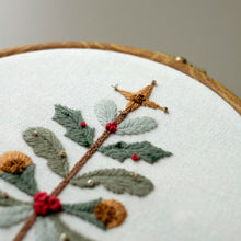Load image into Gallery viewer, Wooly Xmas Tree - PDF Pattern