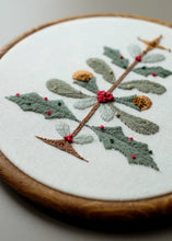 Load image into Gallery viewer, Wooly Xmas Tree - PDF Pattern