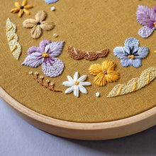 Load image into Gallery viewer, Pansy and Friends - PDF Pattern
