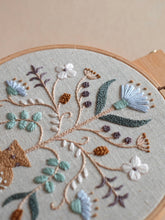 Load image into Gallery viewer, Nordic Floral Vase - PDF Pattern
