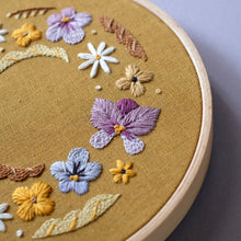 Load image into Gallery viewer, Pansy and Friends - PDF Pattern
